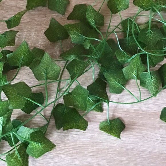 1 artificial green string - Picture 1 of 1